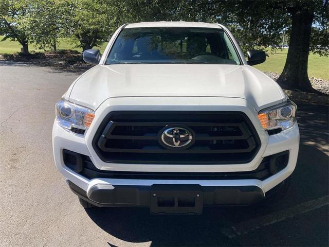 Photo of 2020 Super White Toyota Tacoma