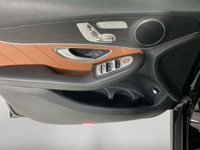 Photo of 2021 Black Mercedes-Benz GLC 300