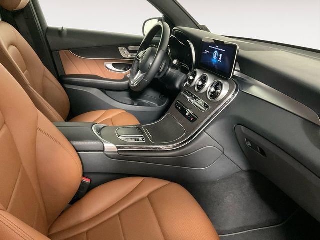 Photo of 2021 Black Mercedes-Benz GLC 300