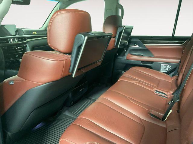 Photo of 2016 Starfire Pearl Lexus LX 570