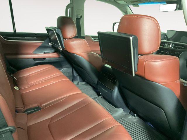 Photo of 2016 Starfire Pearl Lexus LX 570