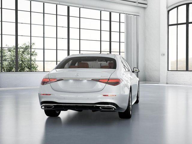 Photo of 2025 MANUFAKTUR Moonlight White Metallic Mercedes-Benz S-Class