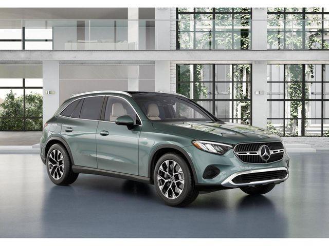 Photo of 2025 Verde Mercedes-Benz GLC 350e