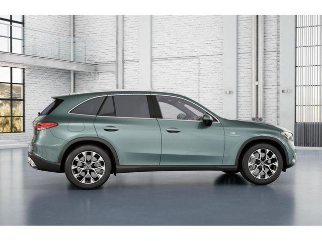 Photo of 2025 Verde Mercedes-Benz GLC 350e