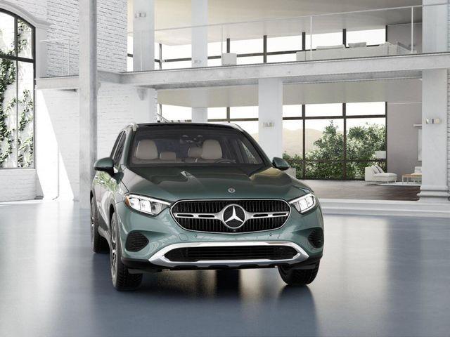 Photo of 2025 Verde Mercedes-Benz GLC 350e
