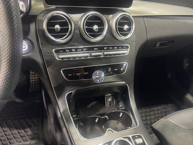 Photo of 2021 Polar White Mercedes-Benz AMG C 43