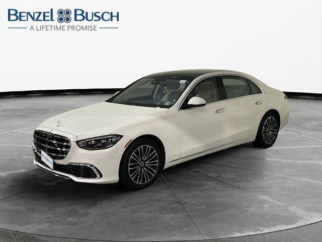 Photo of 2022 Diamond White Mercedes-Benz S-Class