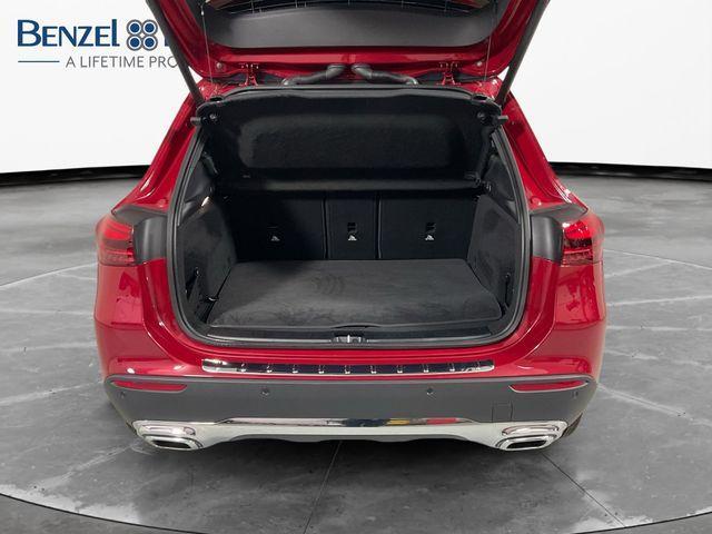 Photo of 2025 MANUFAKTUR Patagonia Red Metallic Mercedes-Benz GLA 250