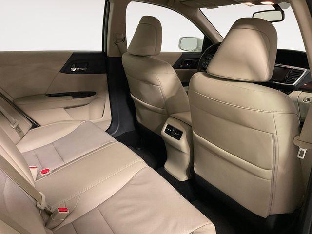 Photo of 2017 White Orchid Pearl Honda Accord
