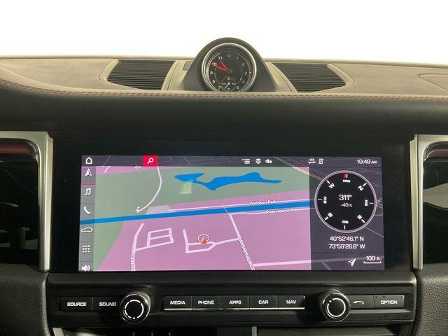 Photo of 2020 Black Porsche Macan