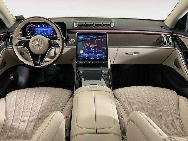 Photo of 2022 Black Mercedes-Benz S-Class