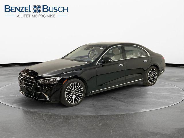 Photo of 2022 Black Mercedes-Benz S-Class