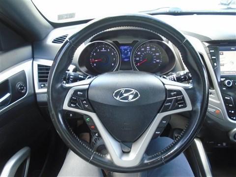 Photo of 2017 black Hyundai Veloster