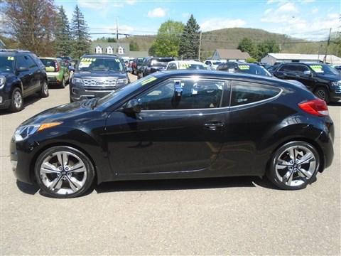 Photo of 2017 black Hyundai Veloster