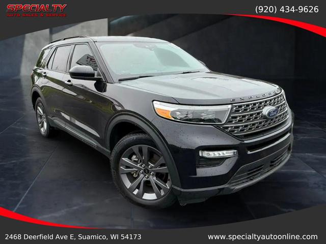 Photo of 2022 Black Metallic Ford Explorer