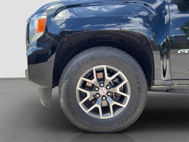 Photo of 2021 Onyx Black GMC Canyon