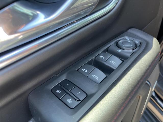 Photo of 2023 Black Chevrolet Suburban