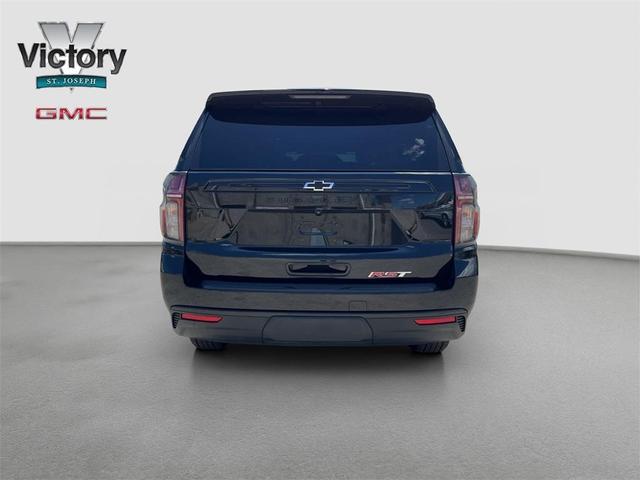 Photo of 2023 Black Chevrolet Suburban