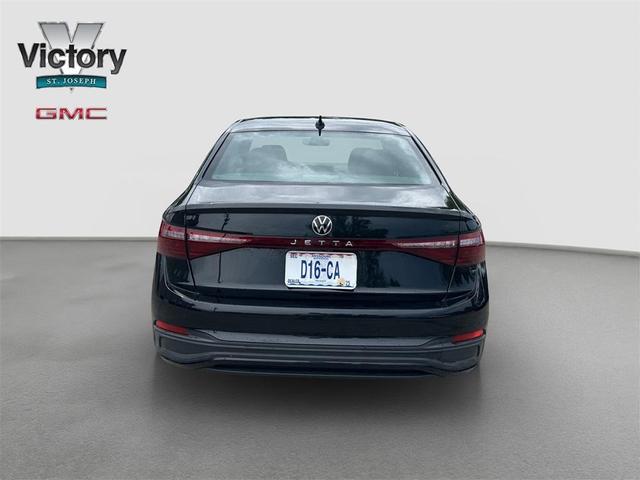 Photo of 2025 Deep Black Pearl Effect Volkswagen Jetta