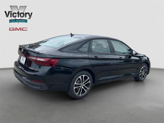 Photo of 2025 Deep Black Pearl Effect Volkswagen Jetta