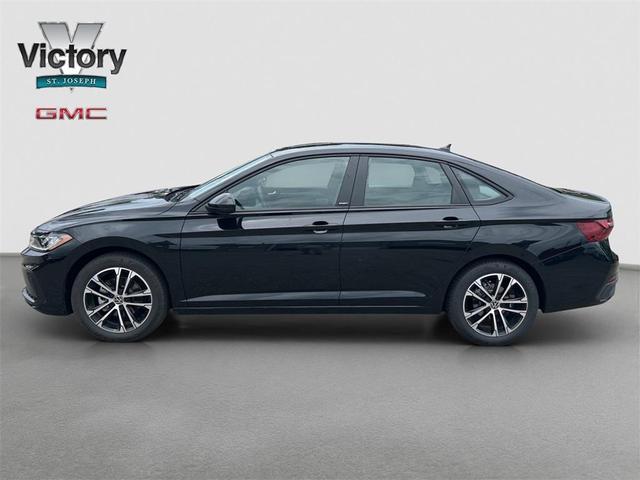 Photo of 2025 Deep Black Pearl Effect Volkswagen Jetta