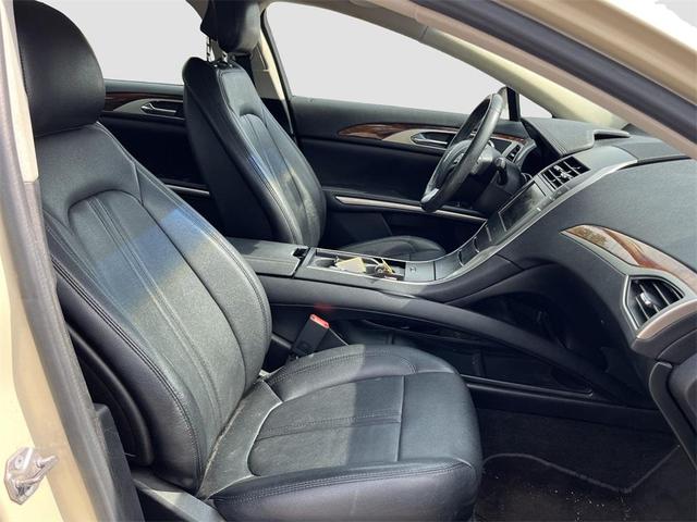 Photo of 2015 Platinum Lincoln MKZ Hybrid
