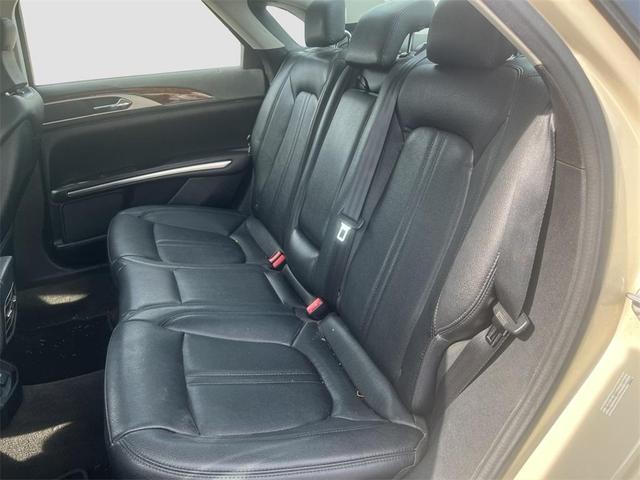 Photo of 2015 Platinum Lincoln MKZ Hybrid