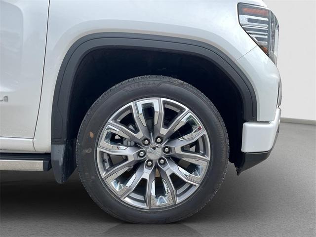 Photo of 2024 White Frost Tri-Coat GMC Sierra 1500