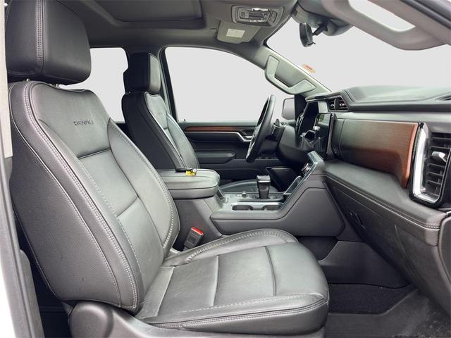 Photo of 2024 White Frost Tri-Coat GMC Sierra 1500