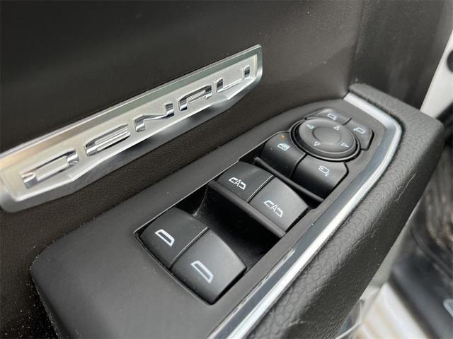 Photo of 2024 White Frost Tri-Coat GMC Sierra 1500