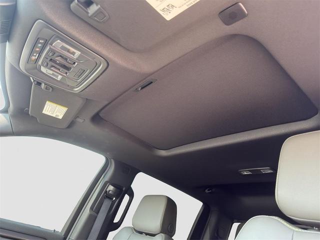 Photo of 2025 Summit White Chevrolet Silverado 2500