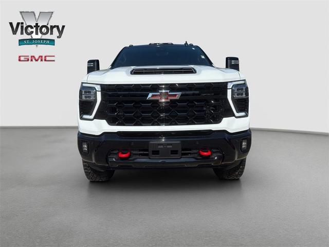 Photo of 2025 Summit White Chevrolet Silverado 2500