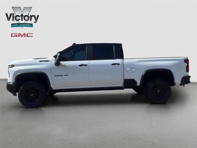 Photo of 2025 Summit White Chevrolet Silverado 2500