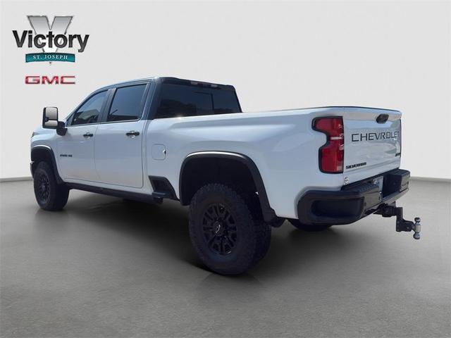 Photo of 2025 Summit White Chevrolet Silverado 2500