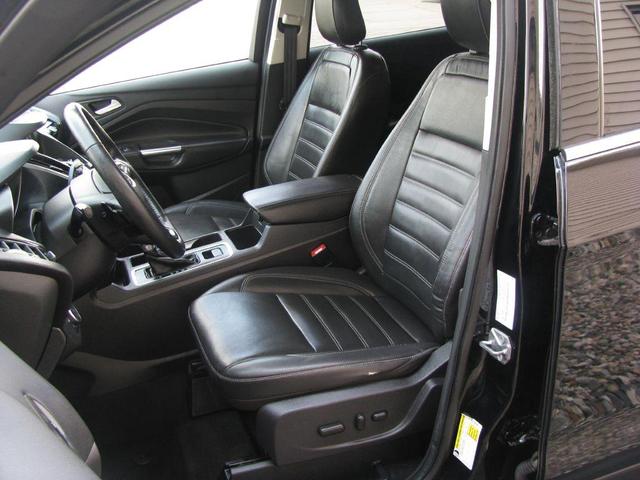 Photo of 2018 Black Ford Escape
