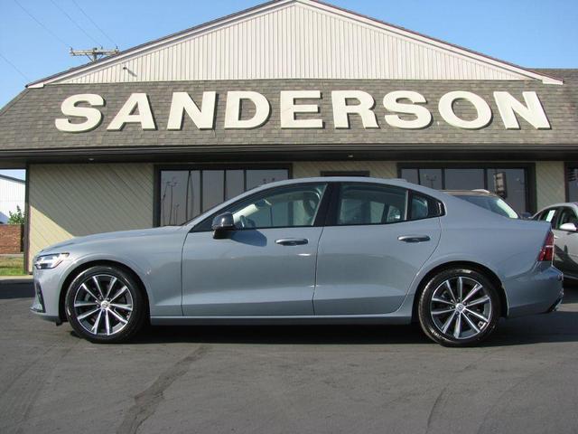 2022 Volvo S60