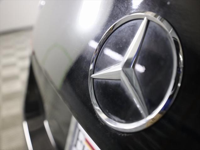 Photo of 2025 Black Mercedes-Benz C-Class