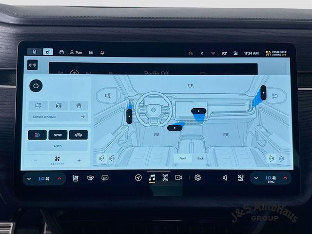 Photo of 2024 Rivian R1T