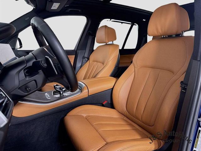 Photo of 2022 Phytonic Blue Metallic BMW X5