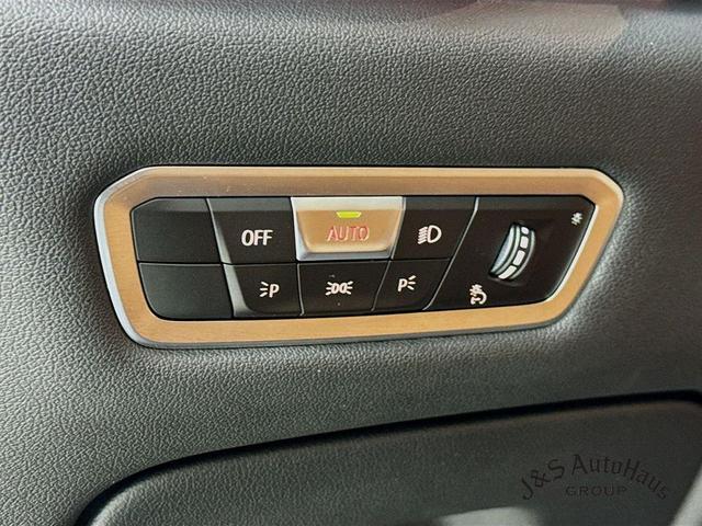 Photo of 2022 Phytonic Blue Metallic BMW X5