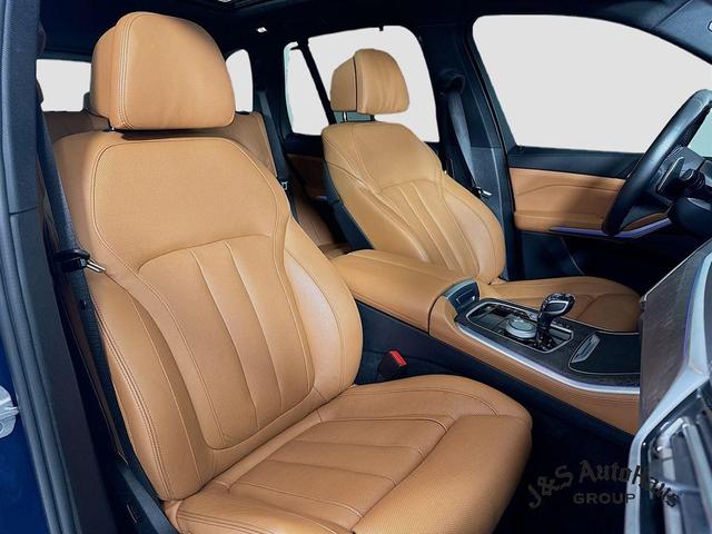 Photo of 2022 Phytonic Blue Metallic BMW X5