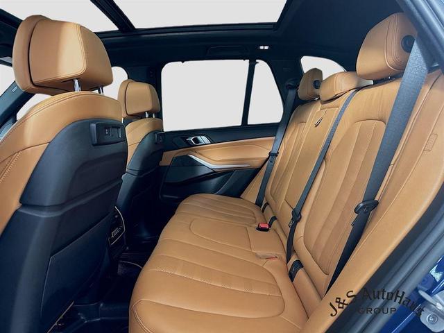 Photo of 2022 Phytonic Blue Metallic BMW X5