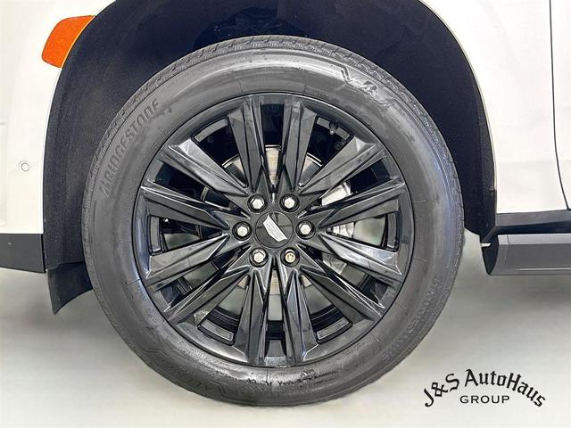 Photo of 2022 Crystal White Tri-Coat Cadillac Escalade