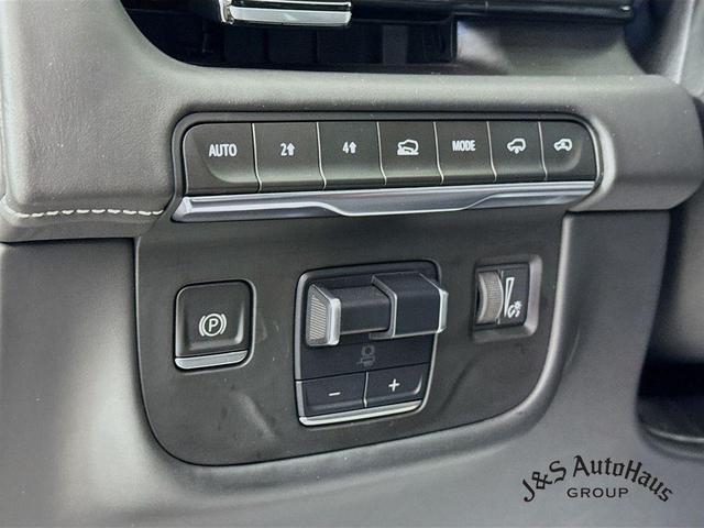 Photo of 2022 Crystal White Tri-Coat Cadillac Escalade