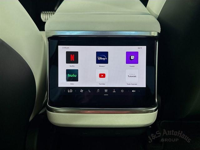 Photo of 2022 Black Tesla Model S