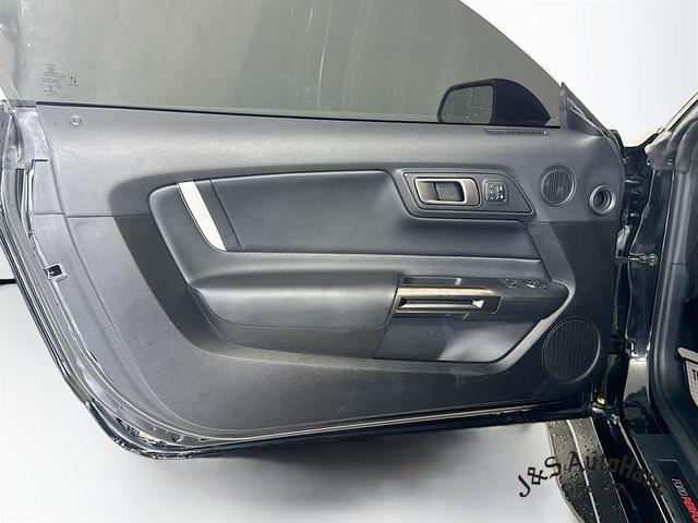 Photo of 2021 Shadow Black Ford Shelby GT500