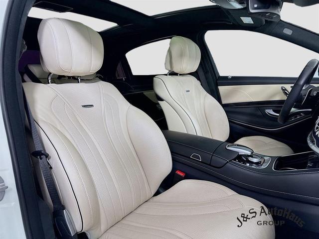 Photo of 2020 designo Diamond White Mercedes-Benz AMG S 63
