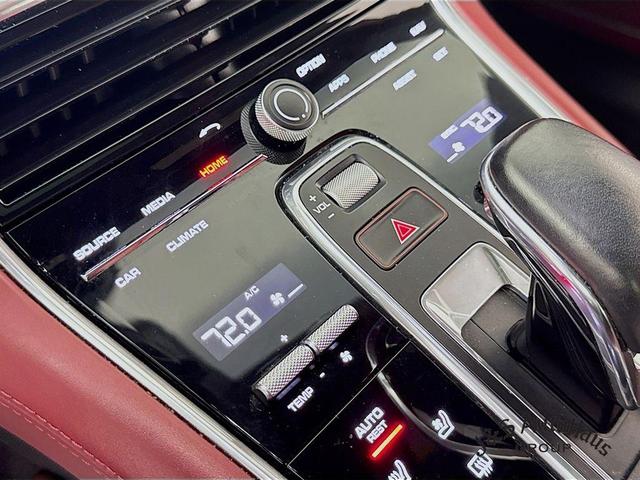 Photo of 2020 Black Porsche Panamera