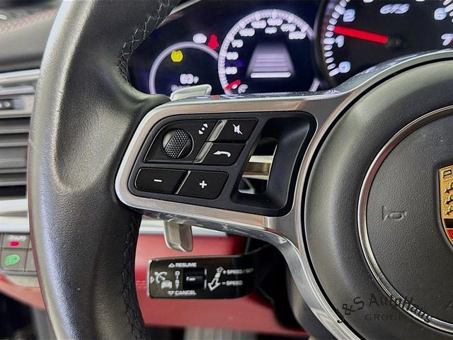 Photo of 2020 Black Porsche Panamera