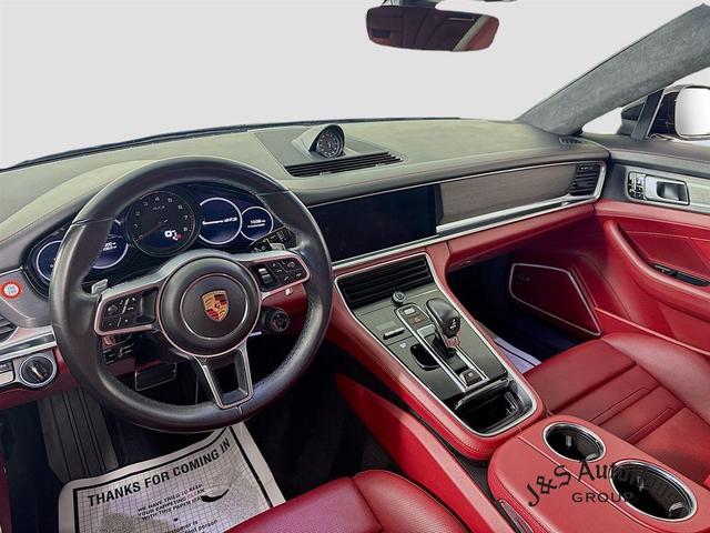 Photo of 2020 Black Porsche Panamera